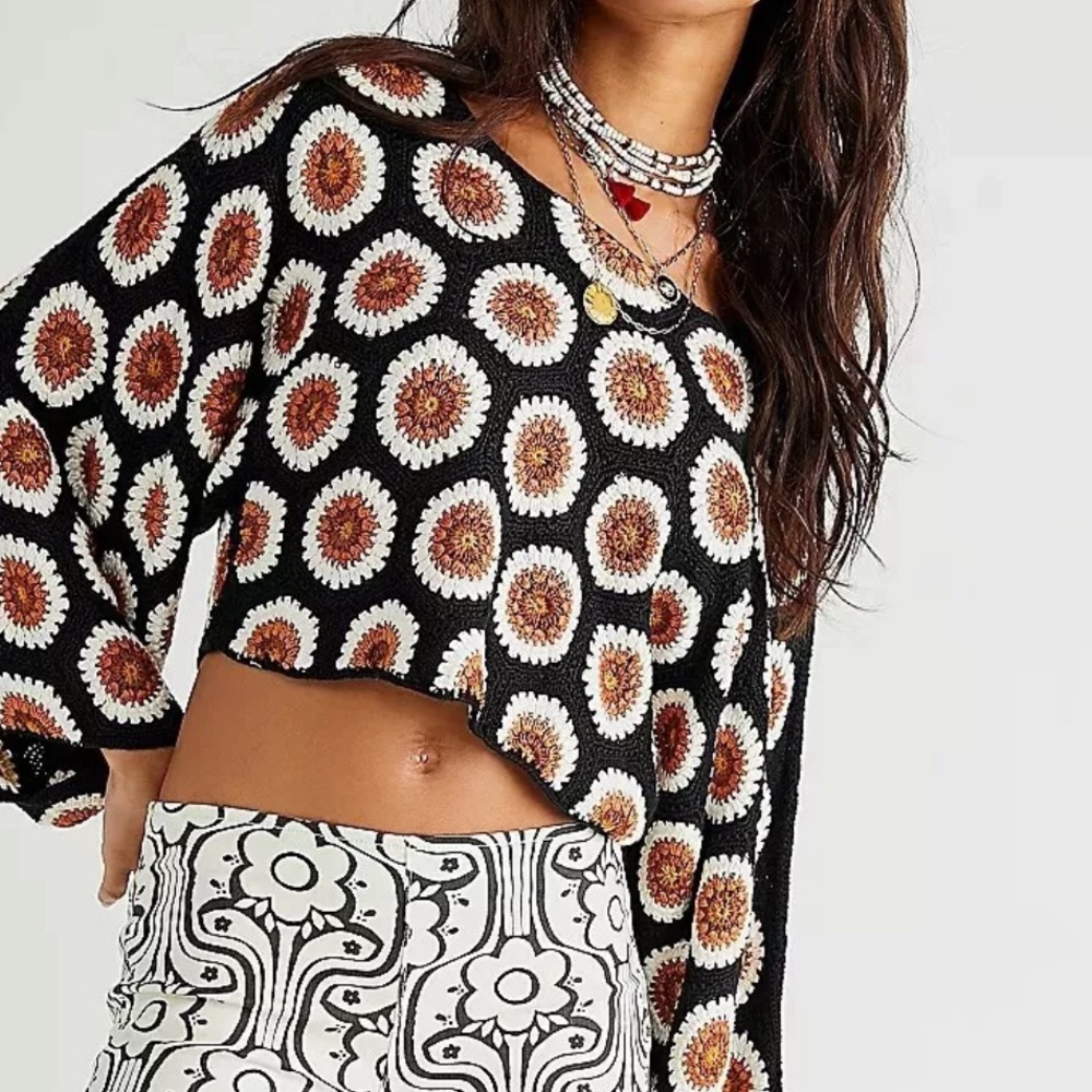 NWT Free People Bali Crochet Cropped Bell Sleeve Sweater XS Z268-23